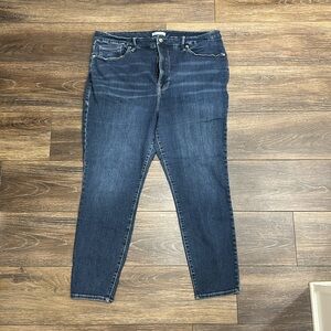 Good American “Good Legs Crop” Size 20